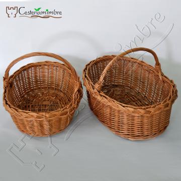 Lote: dos cestas de mimbre ovaladas con asa Varias medidas